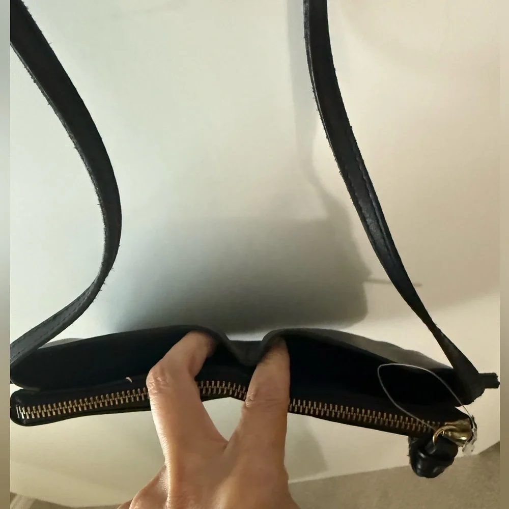 Madewell Knotted Crossbody Bag - Picture 7 of 10